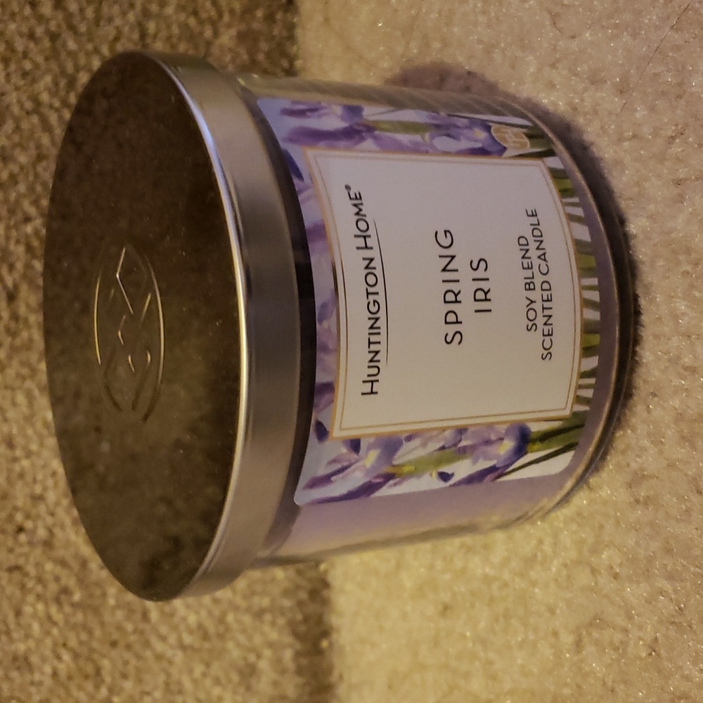 Huntington Home Spring Iris Soy Blend Scented Candle